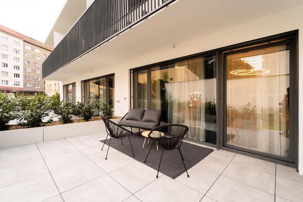 Gold Garden Terrace Apartment Brno Exterior foto